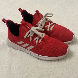 Women’s Adidas Tennis shoes!